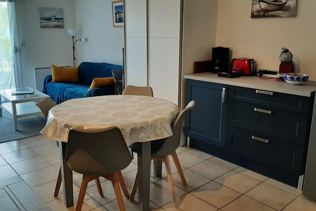Hyper Centre De Sarzeau, Grand Appartement Au Calme Avec Jardinet Dış mekan fotoğraf