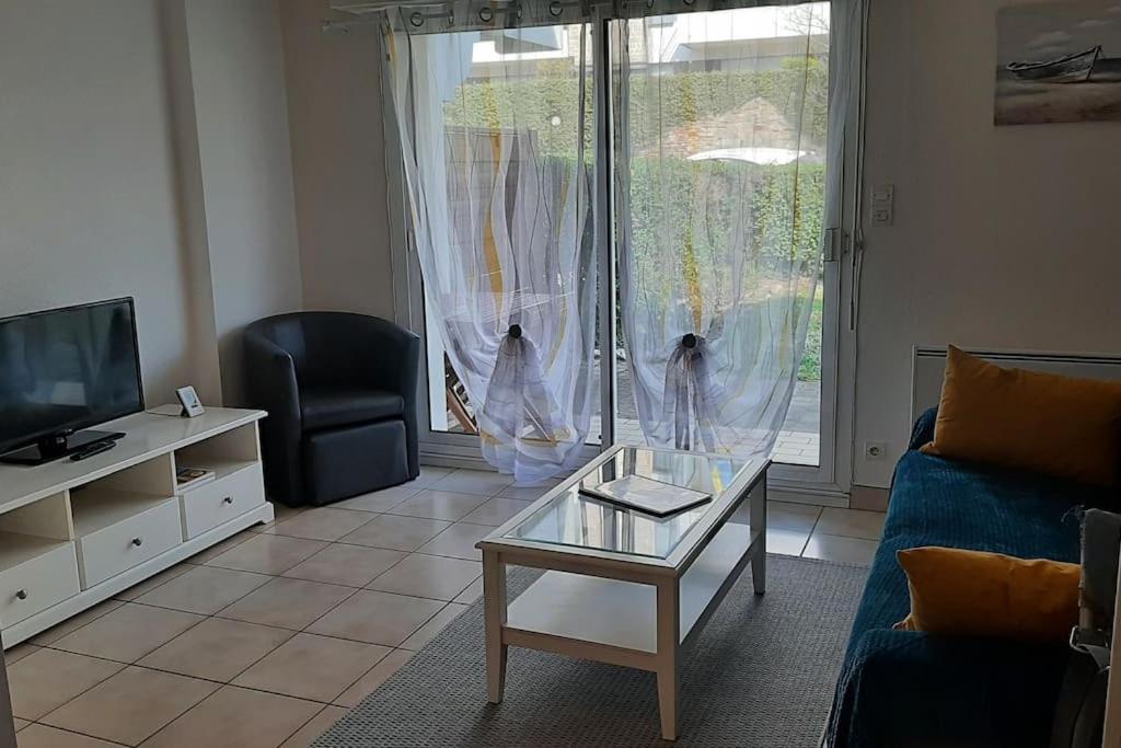 Hyper Centre De Sarzeau, Grand Appartement Au Calme Avec Jardinet Dış mekan fotoğraf